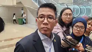 Ketua-Komisi-XI-DPR-RI-Misbakhun-OK.jpg