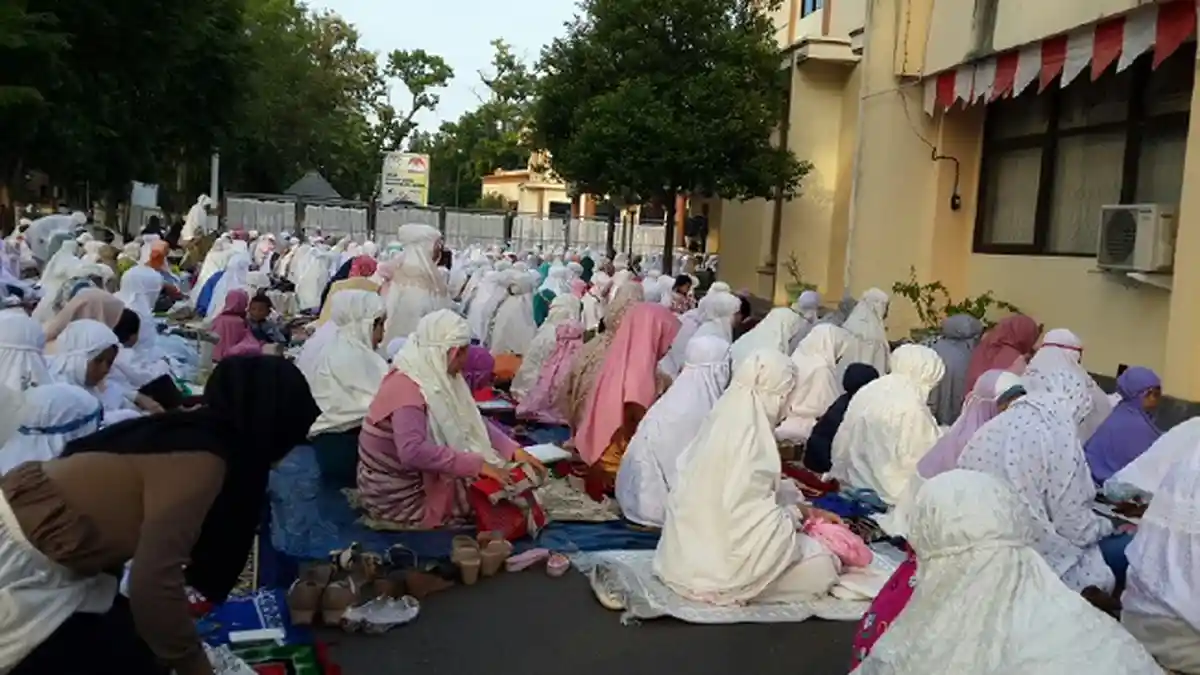 Khatib Bilang Berkorban Itu Butuh Keikhlasan