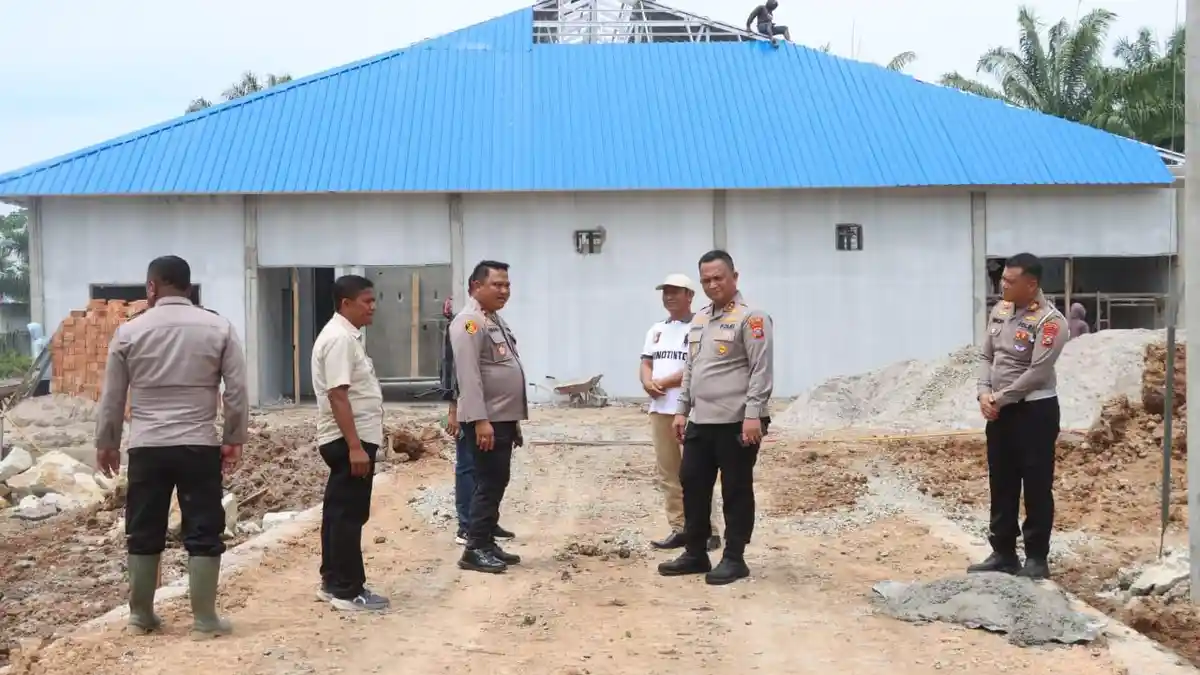 Kapolres Batubara Pantau Progres Pembangunan Satuan Pelayanan Pemenuhan Gizi di Polsek Labuhan Ruku