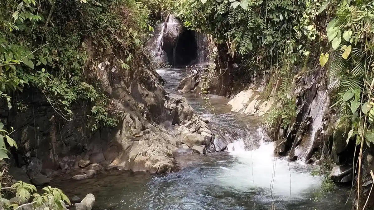 Pesona Objek Wisata Lorong Watu Bengkulu Utara Suguhkan Keindahan Alami 