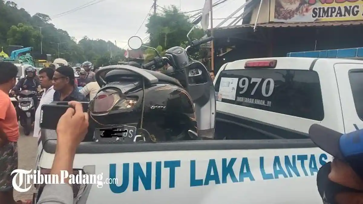 Kronologi Truk Tabrak Pemotor di Padang Versi Saksi: Terdengar Suara Motor Terseret di Jalan By Pass