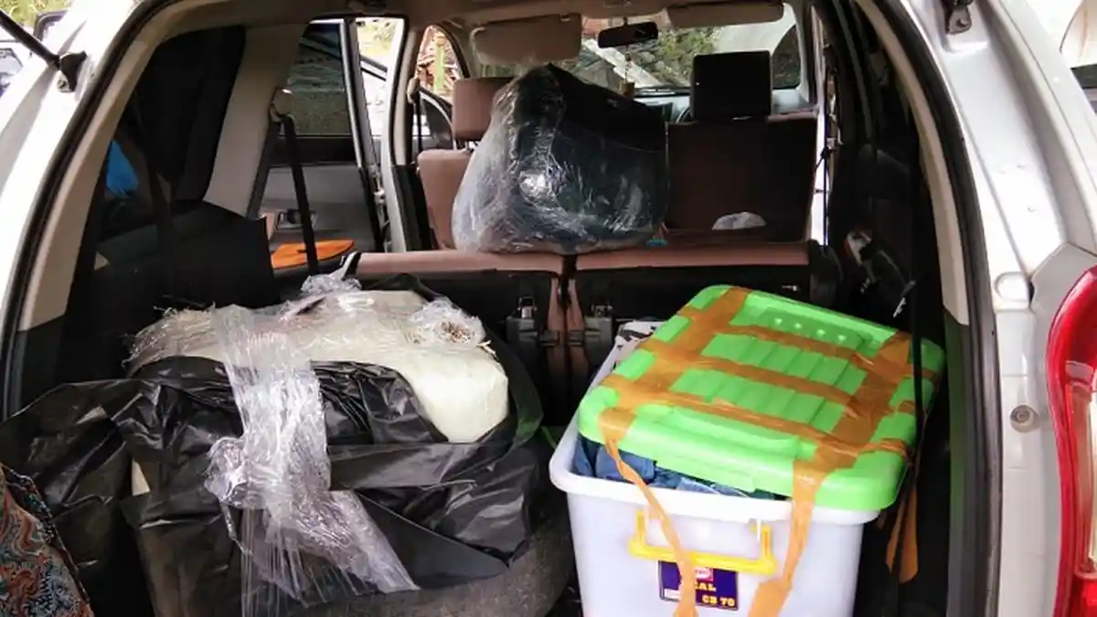 Terobos Pos Pemeriksaan Perbatasan di Nagan Raya, Sopir Kabur dan Tinggalkan Ganja 30 Kg dalam Mobil