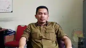 Komisioner-KPU-Mamuju-Koordiv-Hukum-Hasdaris.jpg