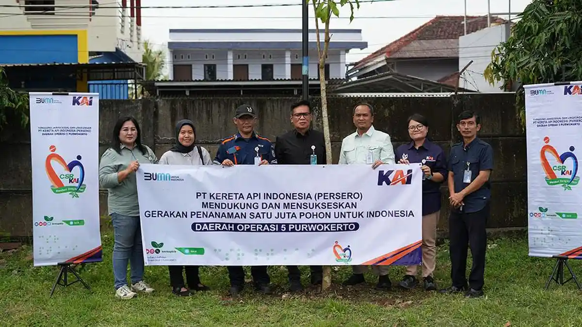 Peringati Hari Gerakan Sejuta Pohon, KAI Daop 5 Tanam 50 Pohon di Stasiun Kroya