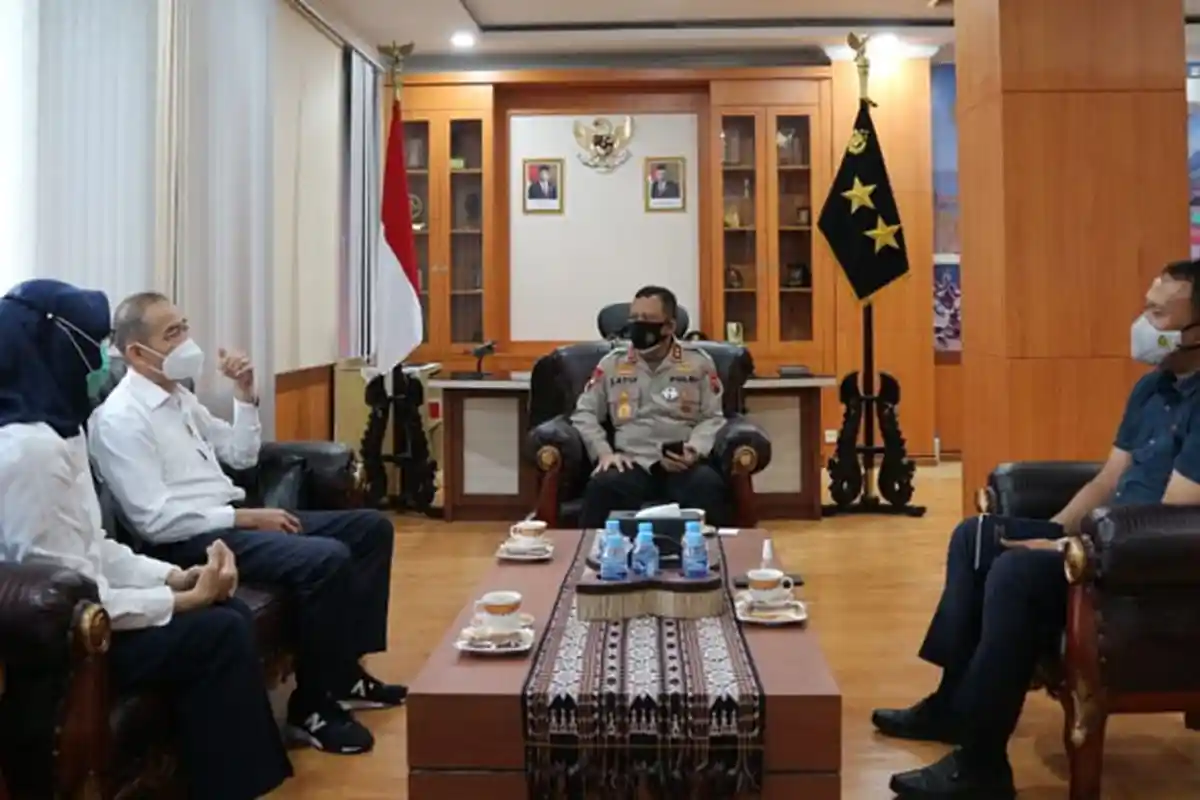 Polda NTT Kerjasama dengan PT AGI Tbk Siap Amankan Distribusi Oksigen Bagi Rumah Sakit