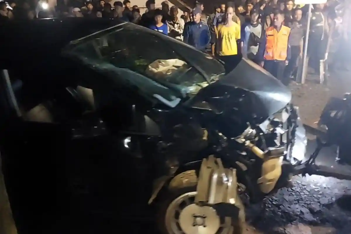 Minibus Tertabrak Kereta Api di Ciamis Terpental hingga 15 Meter, Ini Kronologi Kecelakaan