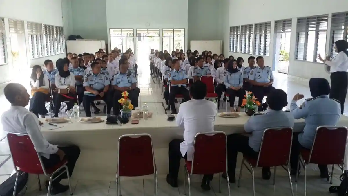 BNN Sosialisasikan Bahaya Narkoba Bagi Pegawai Lapas
