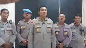 kapolres-sbd-beri-keterangan.jpg