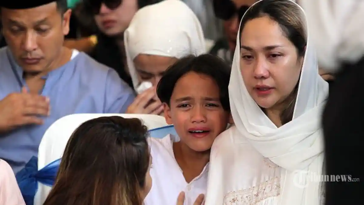 Belum Sempat Temui BCL, Vidi Aldiano Sebut Berat Lihat Noah Sinclair Tangisi Ashraf Sinclair