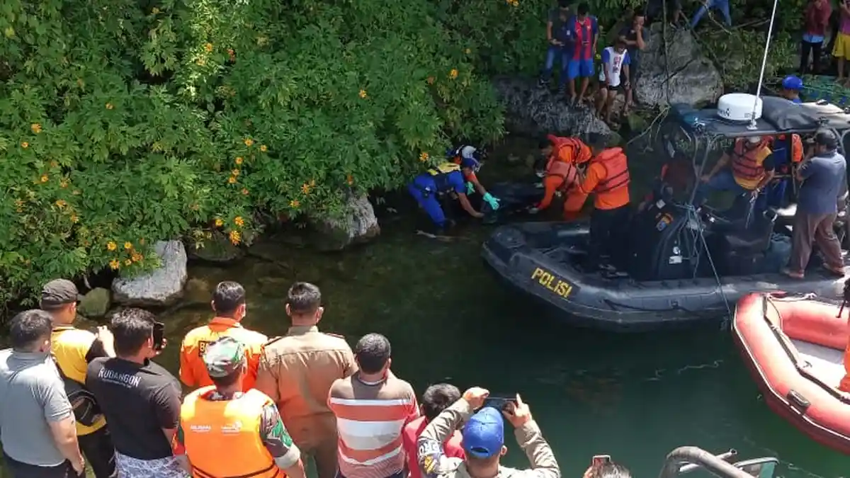 Polisi Belum Temukan Keluarga Jasad Perempuan Mengapung di Batu Gantung
