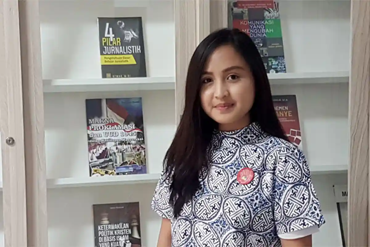 Bertubuh Mungil, Selain Dikira Kakak Anaknya, Dosen Cantik Ini Disebut Anak dari Suaminya