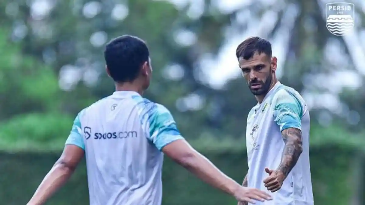 Nasib Rekrutan Asing Persib Bandung Tyronne, Debut 25 Menit di Laga Resmi, Kini Cedera dan Dikritik
