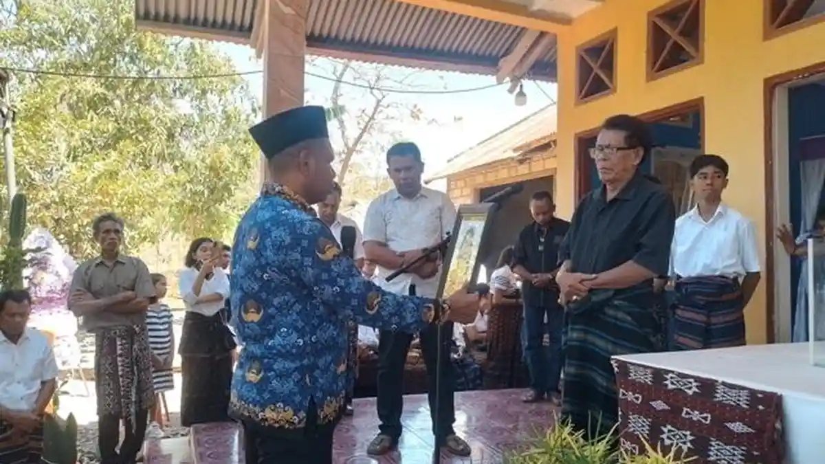 Pemprov NTT Makamkan Josefina Maria Mey Secara Kedinasan