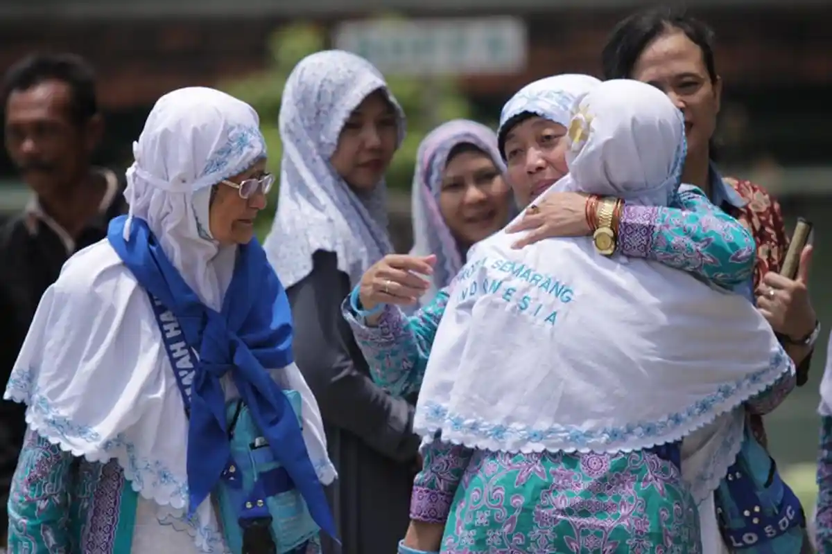 Dua Calon Haji Asal Solo Hirup Asap