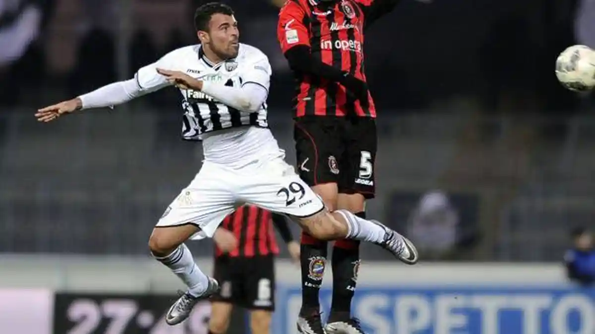 AC Milan Buang Striker Mudanya ke Atalanta