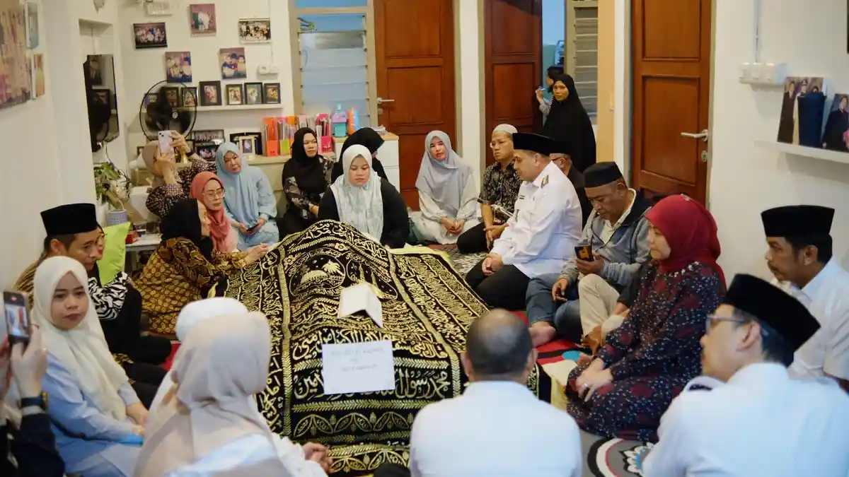 Ayah Kepala Dinas Pariwisata Makassar Meninggal, Munafri dan Aliyah Melayat