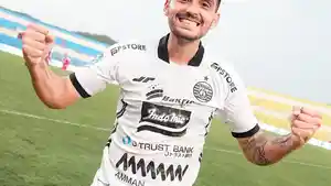 Pablo-Andrade-berhasil-mencatatkan-debut-manis-dengan-Persija-Jakarta-di-Liga-1-202425.jpg