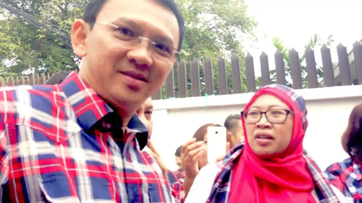 Bersama Istri dan Anak, Ahok Gowes Sepeda ke Rumah Lembang