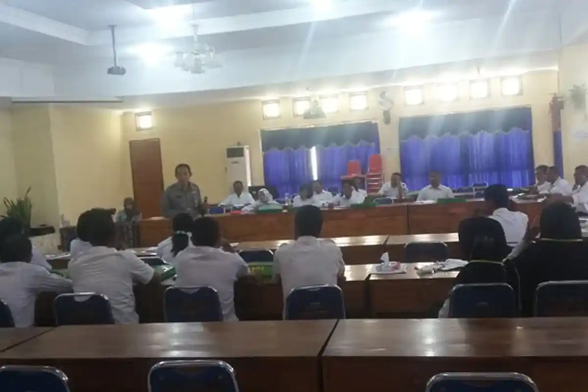 Adang Warya Prihatin Fisik Sapi NTT Makin Kurus