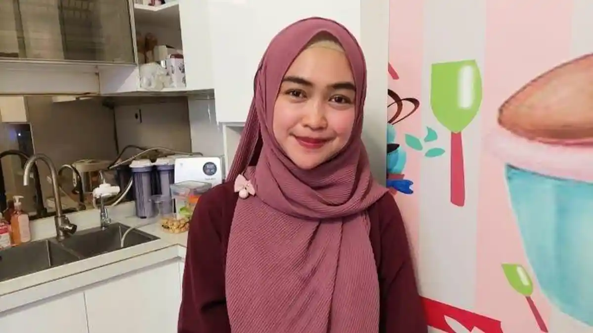 YouTuber Ria Ricis Dilamar Teuku Ryan, Berikut Ini Biodata Lengkap Adik Oki Setiana Dewi