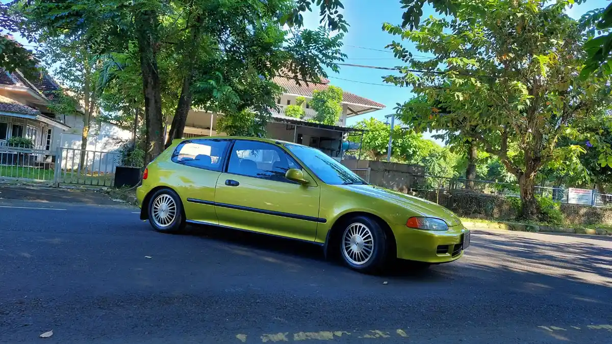 Honda Civic Estilo Tahun 1995: Mobil Hatchback Idaman, Desain Timeless Tak Lekang Zaman