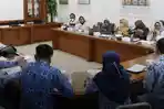 komisi-iii-dprd-kota-cirebon-rpt-evaluasi.jpg