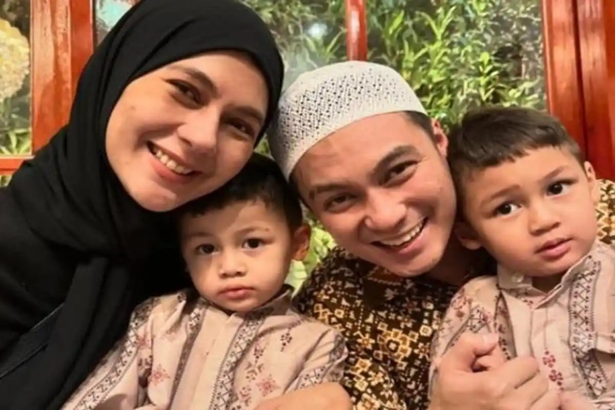 Cantiknya Paula Verhoeven Berhijab Usai Pulang dari Umroh, Baim Wong Ingatkan Tidak Lepas Pakai