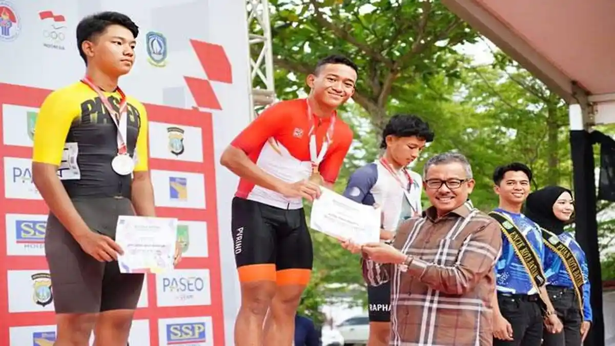 Jefridin Ajak Atlet Road Race Ceritakan Keindahan Batam Setelah Pulang ke Daerah