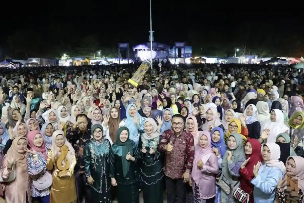 Penutupan Jambore PKK 2025 Sungai Penuh Jambi Disemarakkan Artis Lokal