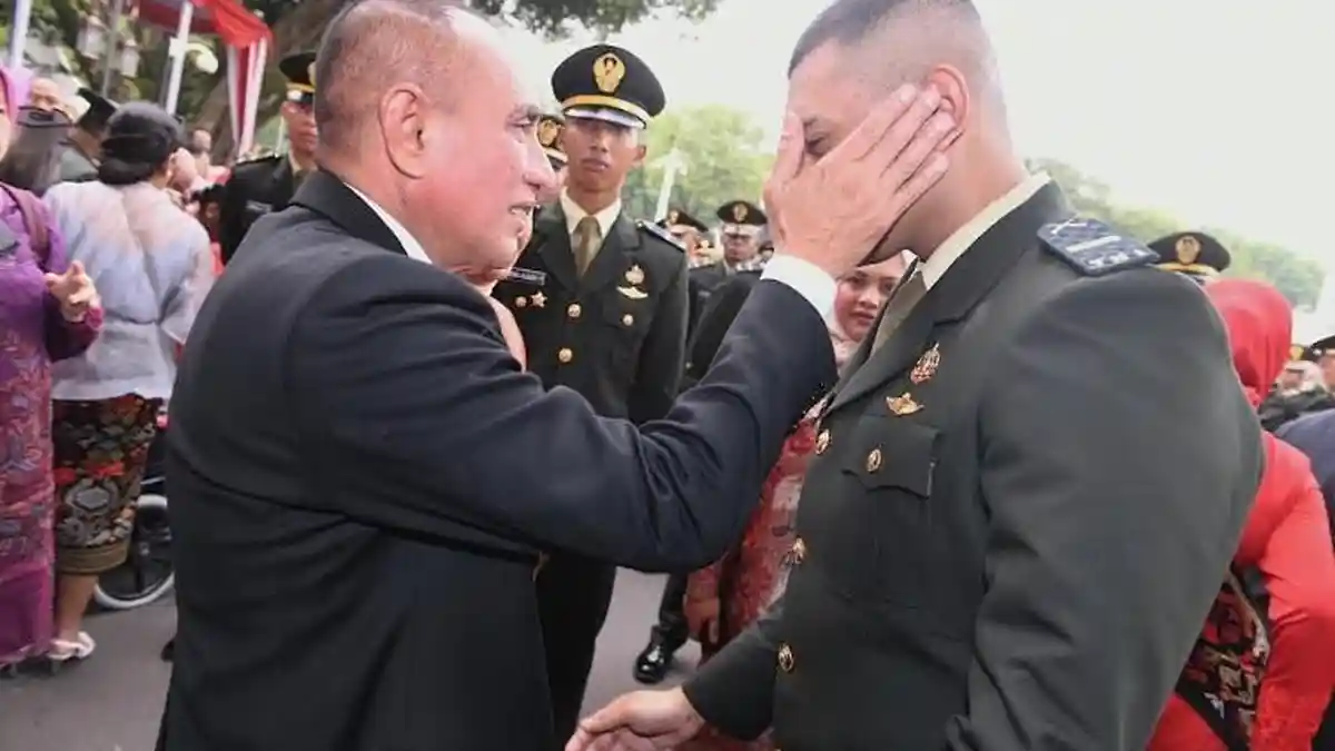 Momen Edy Rahmayadi Saksikan Anaknya Dilantik Jadi Perwira TNI oleh Presiden, Gubsu: Saya Bangga