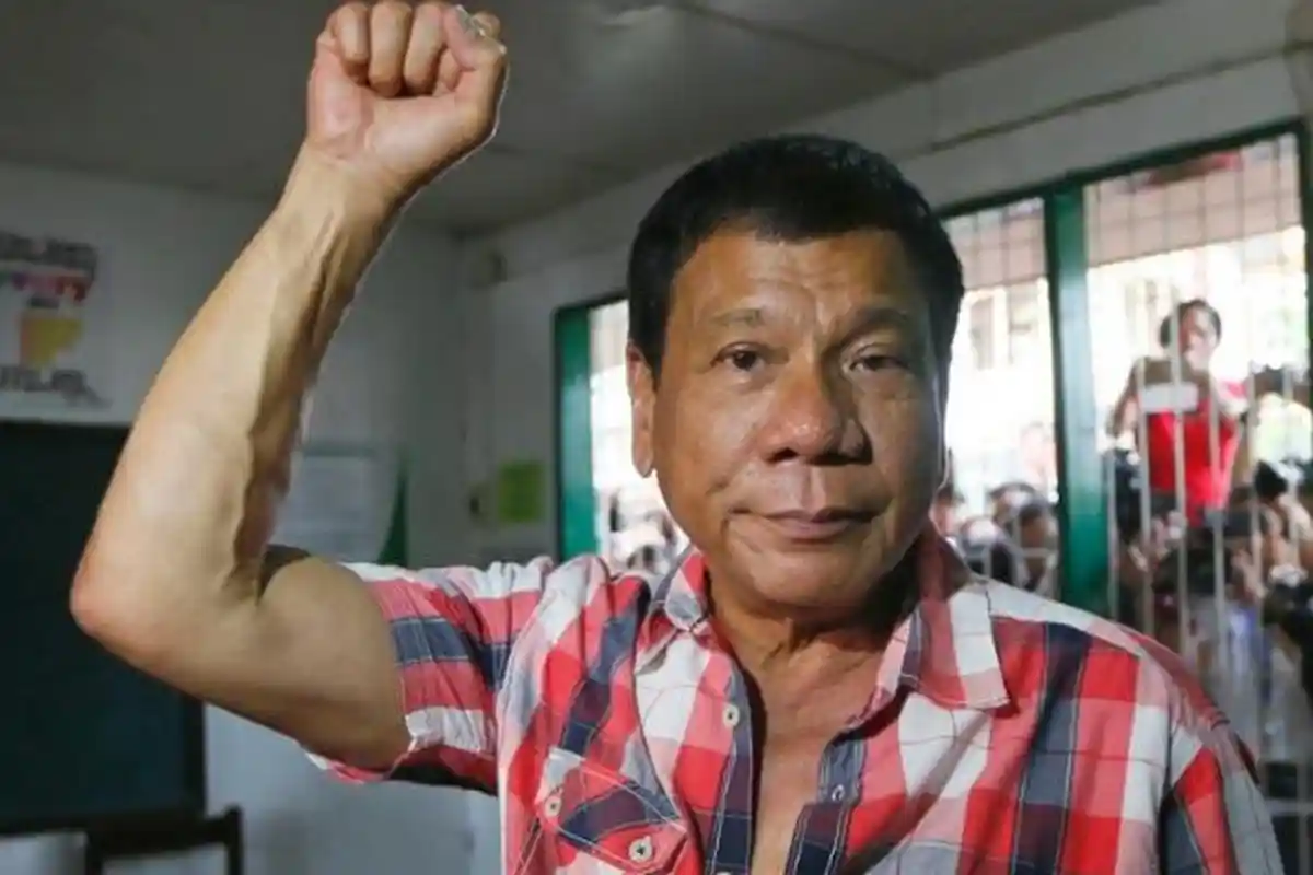 Presiden Filipina Beri Hadiah Bagi Warga yang Bunuh Gembong Narkoba