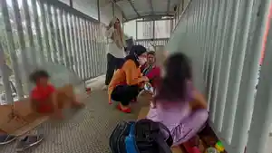 BERJUALAN1.jpg