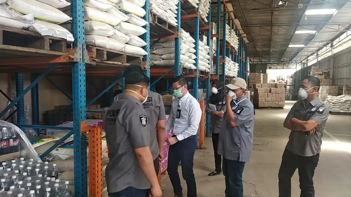 TERUNGKAP! Ternyata Ini Penyebab Sembako Gratis Bagi Warga Batam Tak Kunjung Dibagi