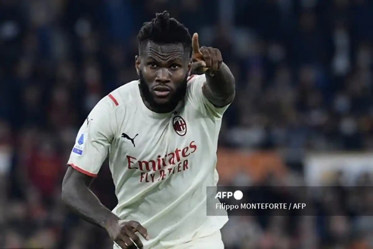 BURSA TRANSFER Liga Italia: Opsi Tukar Ditolak AC Milan, Tottenham Hotspurs Masih Ngebet Buru Kessie