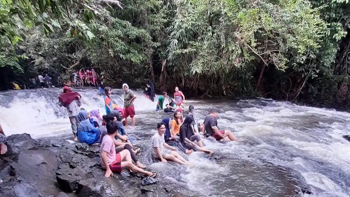 Air Terjun di Desa Lesung Batu Muratara, Wisata Eksotis yang Mempesona