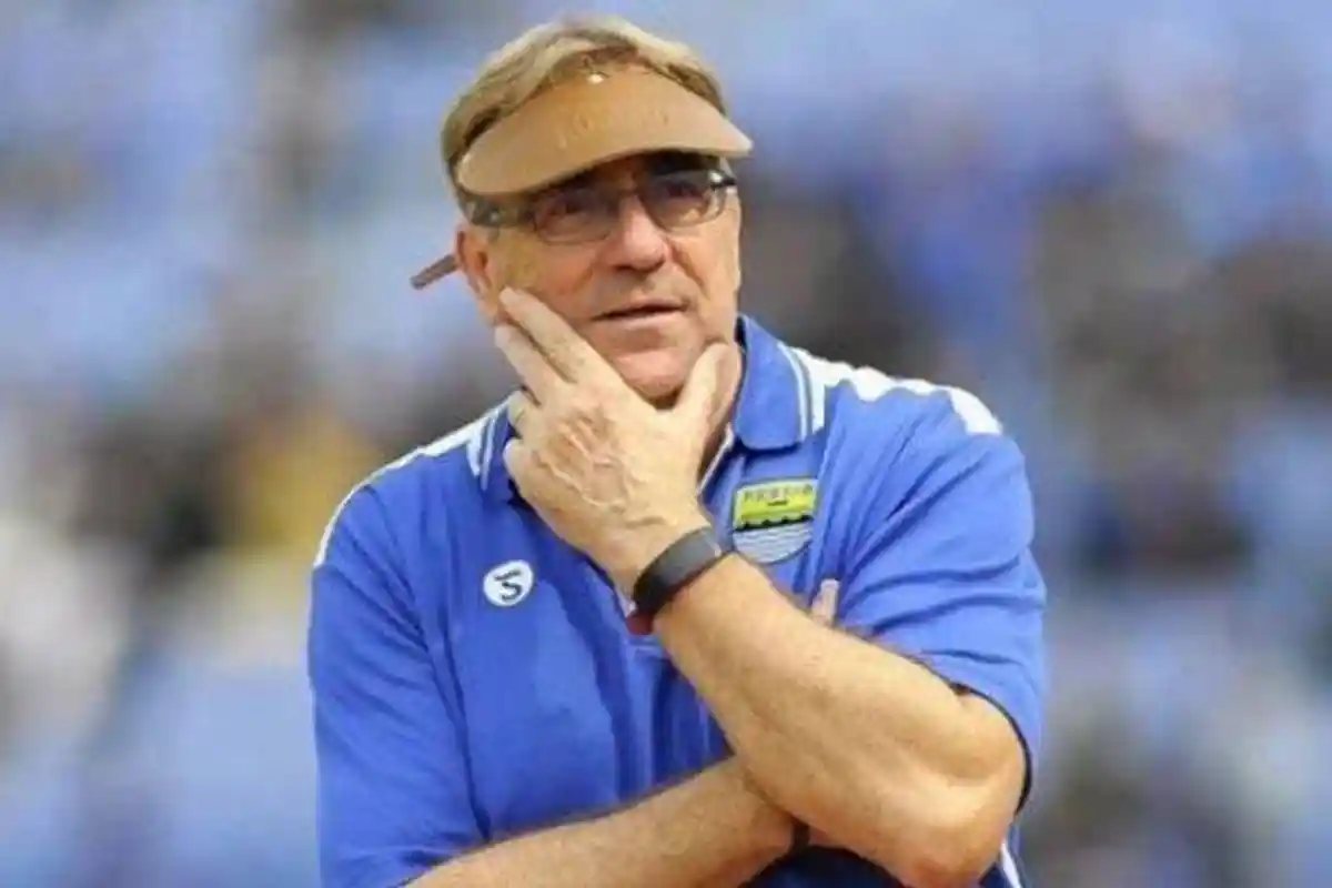 Ada Apa? Robert Alberts Tiba-tiba Ungkap Kekhawatiran Persib Kalah dari Arema FC