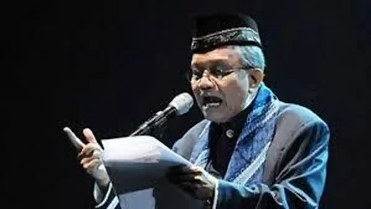 Arti dan Makna Puisi “Sajadah Panjang” karya Taufik Izmail 