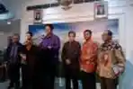 Ketua KPU Husni Kamil Manik DKK Konpers