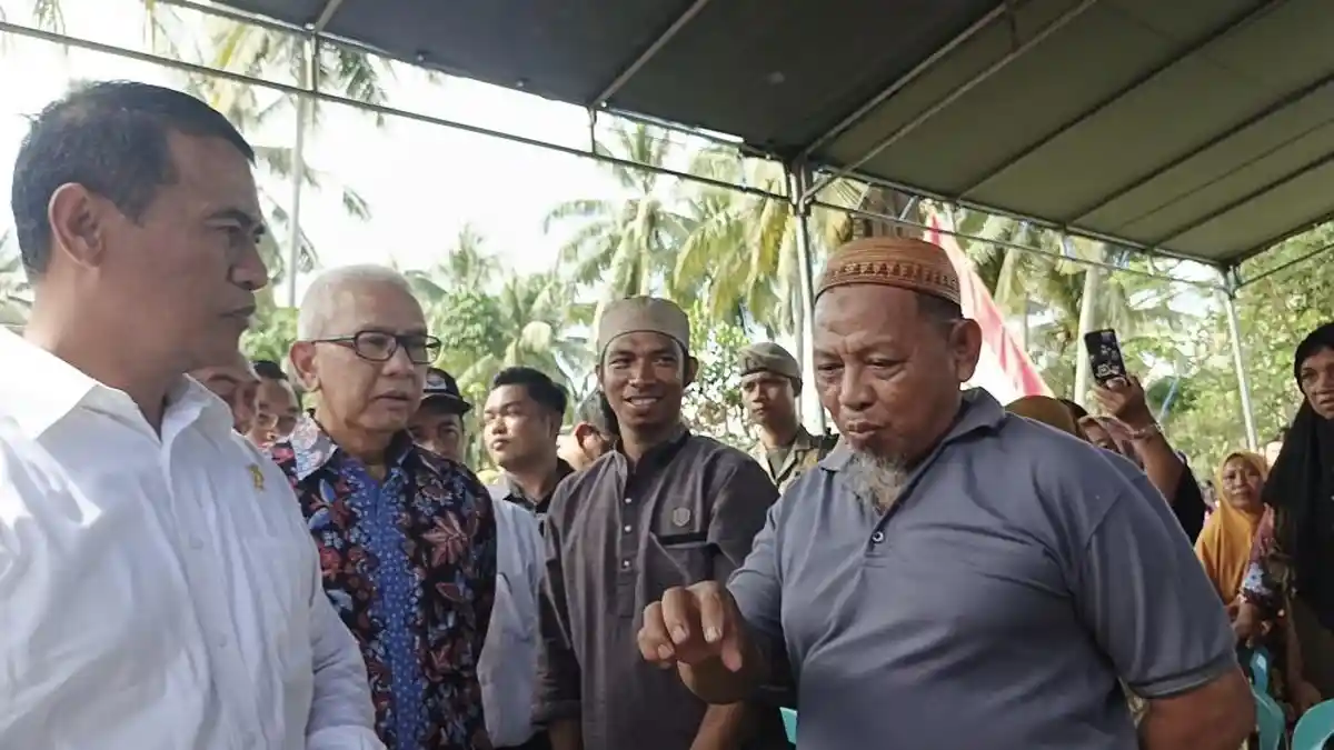 Detik-detik Warga Bone Bolango Gorontalo Lapor Pupuk Mahal ke Menteri Pertanian Amran Sulaiman