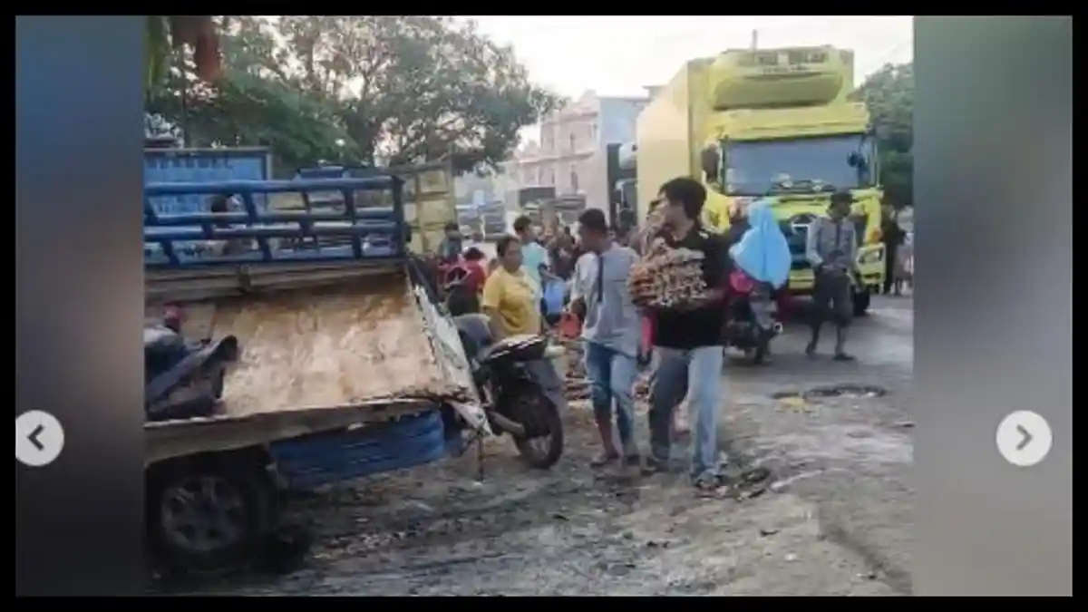 Viral Video Warga Jarah Telur Muatan Pick-up yang Kecelakaan, Warganet: Kok Ga Ada Empatinya