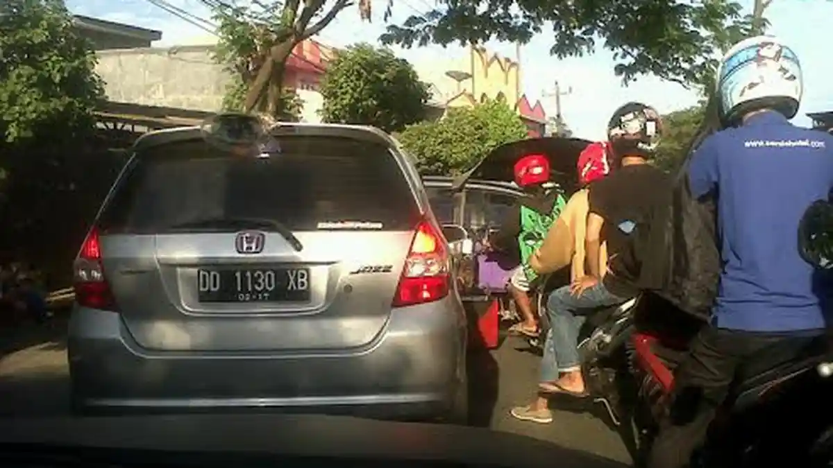 Pukul 07.53 Wita, Macet di Poros Ujung Bori-Borong Raya Makassar