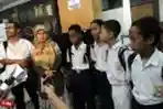 Siswa SMP Miskin Datangi Dinas Pendidikan DKI Jakarta