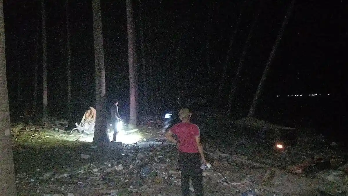Polsek Bontomanai Tangkap Penambang Pasir Laut Ilegal di Buki Selayar