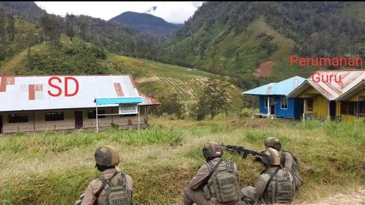 KKB Papua Kian Beringas, Kali Ini Kembali Bakar Gedung Sekolah dan Puskesmas di Puncak