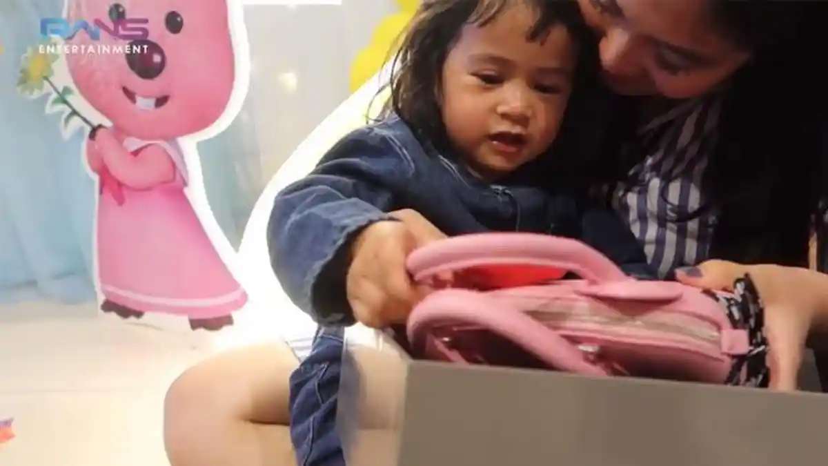 Anak Caca Tengker Ulang Tahun, Nagita Slavina Kecewa Beri Kado Tas Harga Puluhan Juta Rupiah