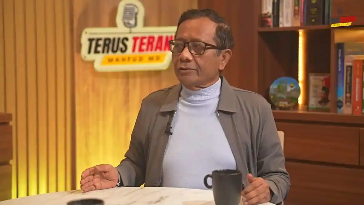 Mahfud MD Tegaskan Jokowi Wajib Hadir di Sidang Ijazah demi Kebenaran Materiil