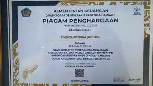 20240208_piagam-penghargaan-untuk-polres-maybrat.jpg