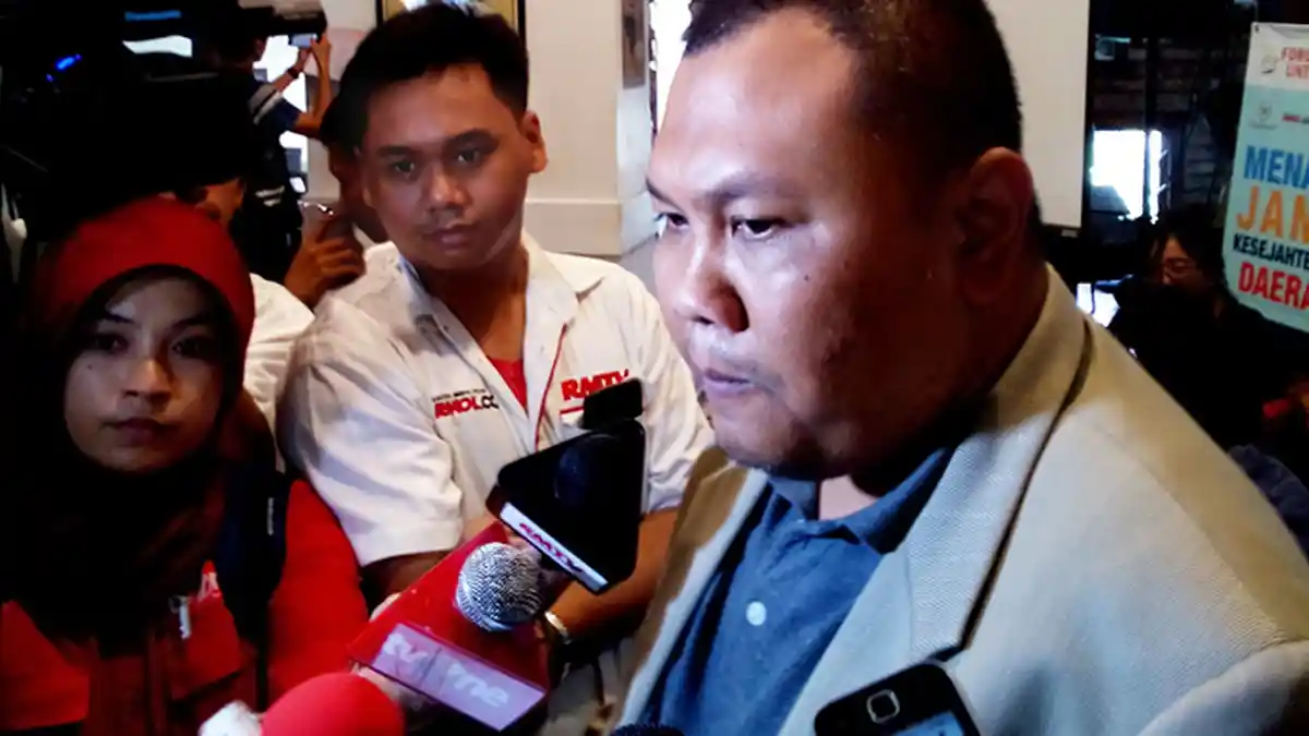Pengamat Nilai Berlebihan Ketua DPD I Golkar Menghadap Jokowi-JK Minta Restu Untuk Airlangga