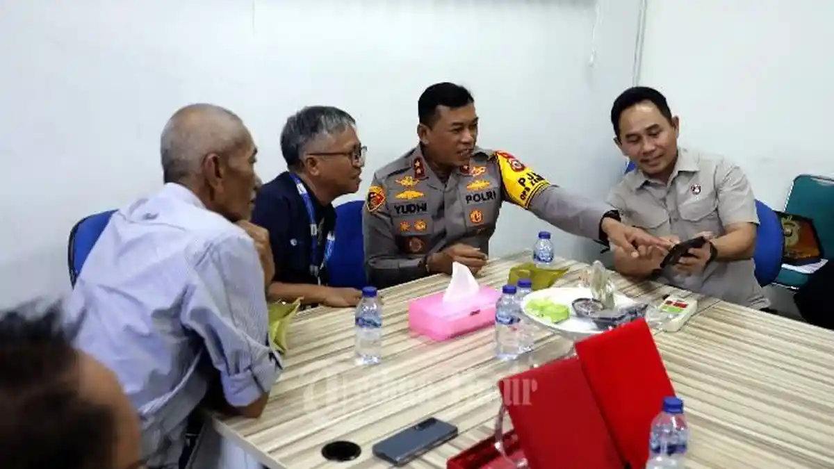 Kunjungi Tribun Timur, Kapolda Sulsel Bahas Kesiapan Pilkada 2024 - kapoldabaru1.jpg