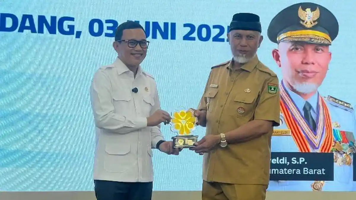 Kunjungi Pemprov Sumbar, Menteri P2MI Berharap Angkatan Kerja Maksimalkan Peluang di Luar Negeri